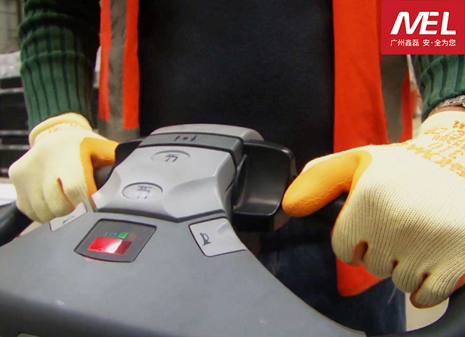 精益求精，SHOWA尚和手套給您更好的操作保護